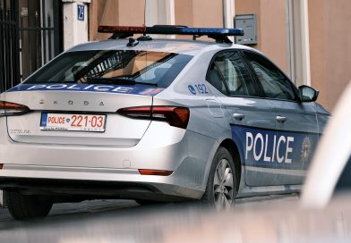 Publikohen pamje të rënda – Tri vajza të mitura grushtojnë njëra tjetrën në Drenas