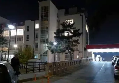 E trishtë: Një foshnjë dërgohet pa shenja jete në Emergjencën e Mitrovicës