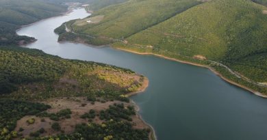 Aksidenti në Badoc: Dy trupa u gjetën në ujë, njëri në veturë – intervenoi edhe FSK-ja