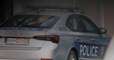 Pas dy orësh nxjerret i gjallë personi i aksidentuar në Gllarevë