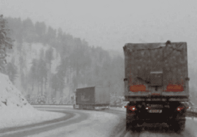 Vdes kosovari në Maqedoni, kamioni doli nga rruga dhe ra në greminë